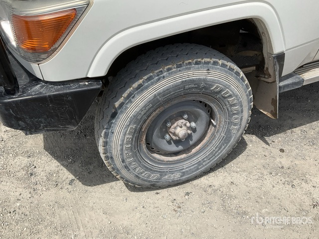 2019 Toyota Land Cruiser 76L 4x4 SUV - Maastur: pilt 5 2019 Toyota Land Cruiser 76L 4x4 SUV - Maastur: pilt 5