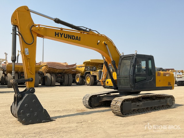 2022 Hyundai R215 - Lintekskavaator: pilt 2 2022 Hyundai R215 - Lintekskavaator: pilt 2