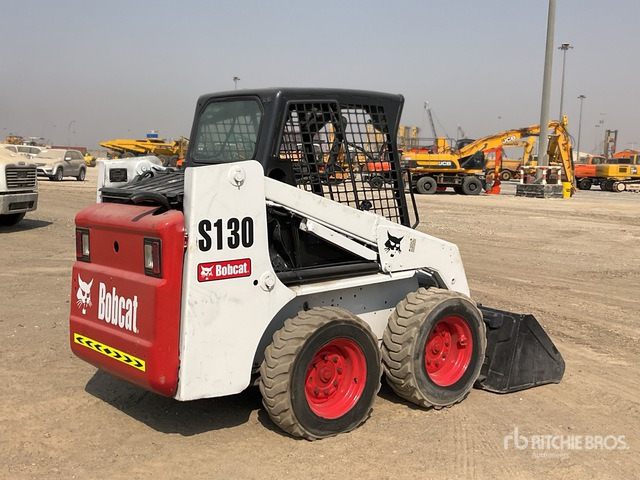 Bobcat S130 - Kompaktlaadur: pilt 4 Bobcat S130 - Kompaktlaadur: pilt 4