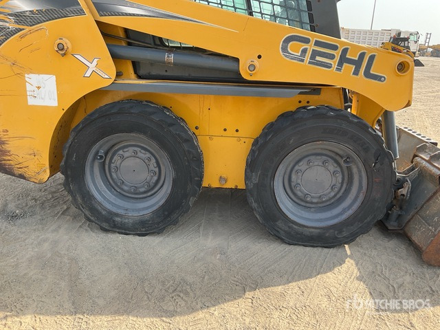 Gehl R135 - Kompaktlaadur: pilt 5 Gehl R135 - Kompaktlaadur: pilt 5