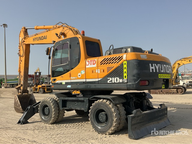 Hyundai Robex 210W-9S - Ratastel ekskavaator: pilt 4 Hyundai Robex 210W-9S - Ratastel ekskavaator: pilt 4