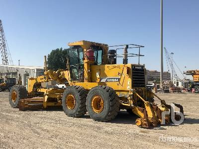 KOMATSU GD825A-2 - Teehöövel: pilt 2 KOMATSU GD825A-2 - Teehöövel: pilt 2