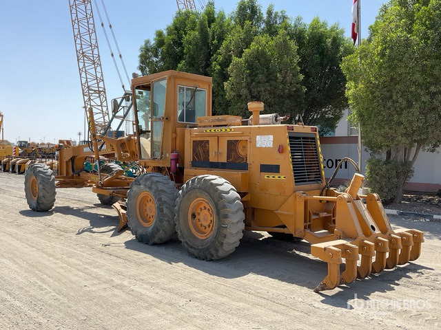 Mitsubishi MG730 Motor Grader - Hooldusniiduk/ Multšer: pilt 4 Mitsubishi MG730 Motor Grader - Hooldusniiduk/ Multšer: pilt 4