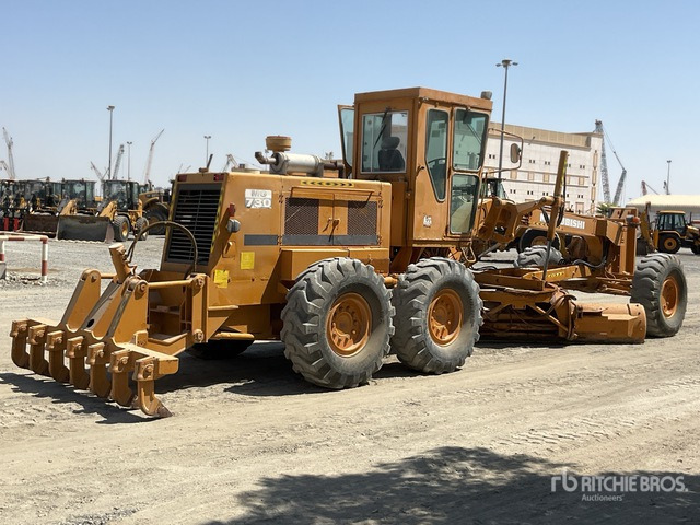 Mitsubishi MG730 Motor Grader - Hooldusniiduk/ Multšer: pilt 3 Mitsubishi MG730 Motor Grader - Hooldusniiduk/ Multšer: pilt 3