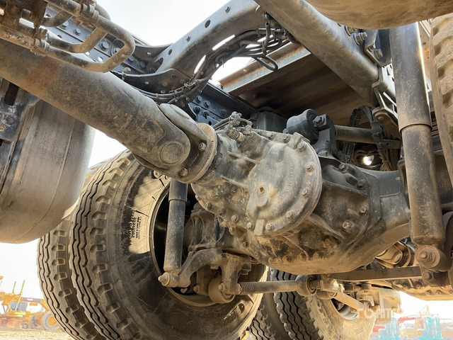 2014 Mercedes-Benz Actros 3345 6x4 T/A Sleeper Truck Tractor - Sadulveok: pilt 5 2014 Mercedes-Benz Actros 3345 6x4 T/A Sleeper Truck Tractor - Sadulveok: pilt 5