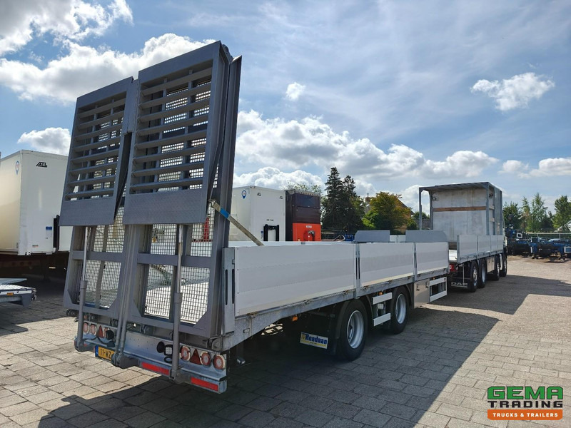 DAF CF 430 FAX 8x2/6 Dagcabine Euro6D - Machine Transporter + 2assige Aanhanger - Hydraulische Rampen - Afneembare 10.000L WaterTank - 20.000km! Origineel - Treilerveoauto: pilt 3 DAF CF 430 FAX 8x2/6 Dagcabine Euro6D - Machine Transporter + 2assige Aanhanger - Hydraulische Rampen - Afneembare 10.000L WaterTank - 20.000km! Origineel - Treilerveoauto: pilt 3
