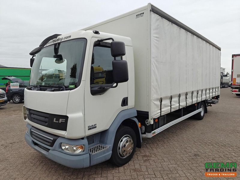 DAF FA LF45.140 4x2 Dagcab Euro4 - 12T - Schuifzeilen/Geslotenbak 6.9m + Laadklep 1500kg - 66.000km Origineel! - Handgeschakeld - Tent veoauto: pilt 1 DAF FA LF45.140 4x2 Dagcab Euro4 - 12T - Schuifzeilen/Geslotenbak 6.9m + Laadklep 1500kg - 66.000km Origineel! - Handgeschakeld - Tent veoauto: pilt 1