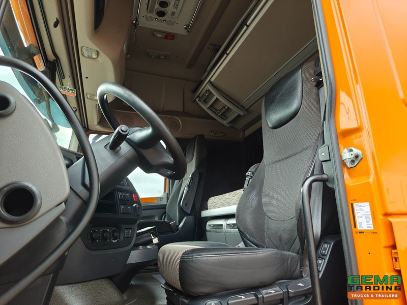 DAF XF 440 FAS 6x2 SuperSpaceCab Euro6C - Retarder + Recker 3-Assige Aanhanger - Wielkuipen - Hydraulische knik en uitschuifbaar - 02/2026 APK - Treilerveoauto: pilt 5 DAF XF 440 FAS 6x2 SuperSpaceCab Euro6C - Retarder + Recker 3-Assige Aanhanger - Wielkuipen - Hydraulische knik en uitschuifbaar - 02/2026 APK - Treilerveoauto: pilt 5