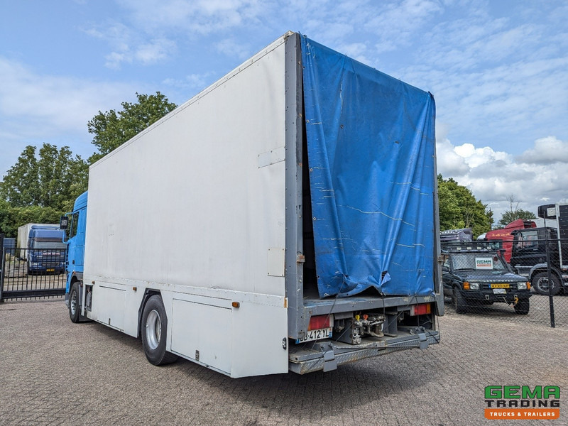 DAF XF95.430 4x2 Spacecab Euro2 - Retarder - Geslotenbak 7.7m - Handgeschakeld - Vangmuil - Kasti veoauto: pilt 4 DAF XF95.430 4x2 Spacecab Euro2 - Retarder - Geslotenbak 7.7m - Handgeschakeld - Vangmuil - Kasti veoauto: pilt 4