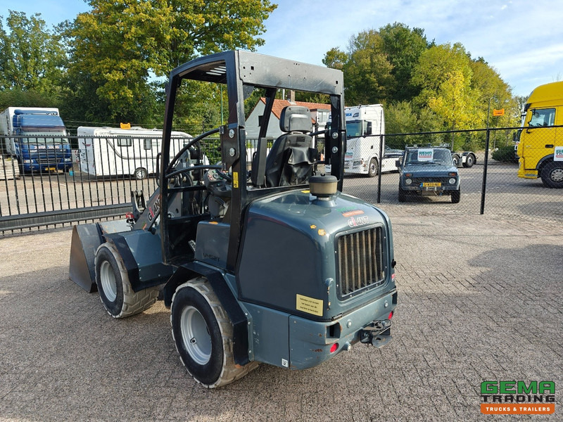 Giant V452T 3585 uren - Wiellader - Landbouw Kenteken - Vangmuil - Grondbak - Non-Marking Banden - Kompaktroomiklaadur: pilt 4 Giant V452T 3585 uren - Wiellader - Landbouw Kenteken - Vangmuil - Grondbak - Non-Marking Banden - Kompaktroomiklaadur: pilt 4