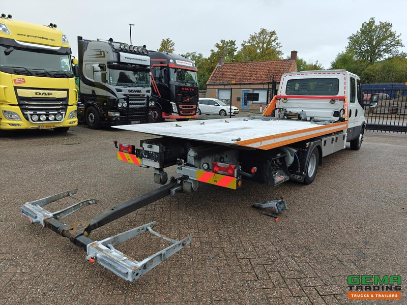 Iveco 70C18 4x2 DubbelCabine Euro6 - Jige Simplex 3T5 + Bril 1095KG - Lier 3.5T - Puksiirauto: pilt 2 Iveco 70C18 4x2 DubbelCabine Euro6 - Jige Simplex 3T5 + Bril 1095KG - Lier 3.5T - Puksiirauto: pilt 2