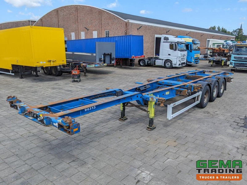 Krone SD27 3-Assen BPW Drumbrakes - 4700KG - All Connections (O1913) - Konteinerveduk/ Tõstukiga poolhaagis: pilt 4 Krone SD27 3-Assen BPW Drumbrakes - 4700KG - All Connections (O1913) - Konteinerveduk/ Tõstukiga poolhaagis: pilt 4
