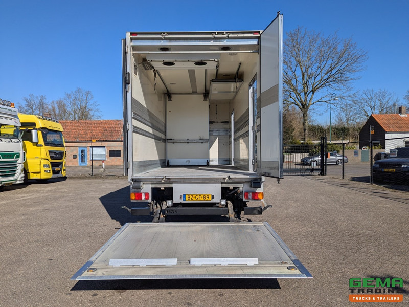 Külmutiga veoauto Mercedes-Benz ATEGO 1222 L 4x2 Dagcab Euro5 - Koel-Vriesbak 6.3M - Carrier Supra 950MT + Laadklep 2000KG - Zijdeuren: pilt 9