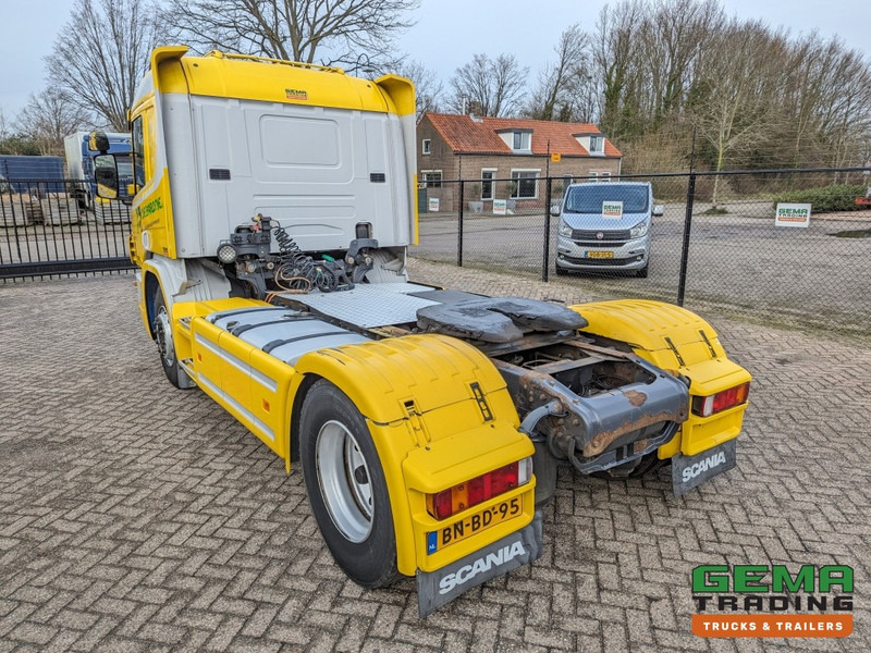 Scania P114-340 LA 4x2 CP19 Euro3 Manual - Side Skirts - Toolbox (T1350) - Sadulveok: pilt 4 Scania P114-340 LA 4x2 CP19 Euro3 Manual - Side Skirts - Toolbox (T1350) - Sadulveok: pilt 4