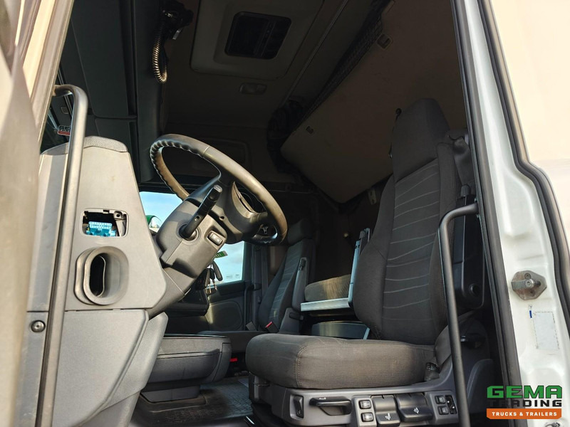 Scania R490 6x2/4 Highline Euro6A - Retarder - NaafReductie - Dubbele Tanks - StandAirco - SMARTTacho v2 - Sadulveok: pilt 5 Scania R490 6x2/4 Highline Euro6A - Retarder - NaafReductie - Dubbele Tanks - StandAirco - SMARTTacho v2 - Sadulveok: pilt 5