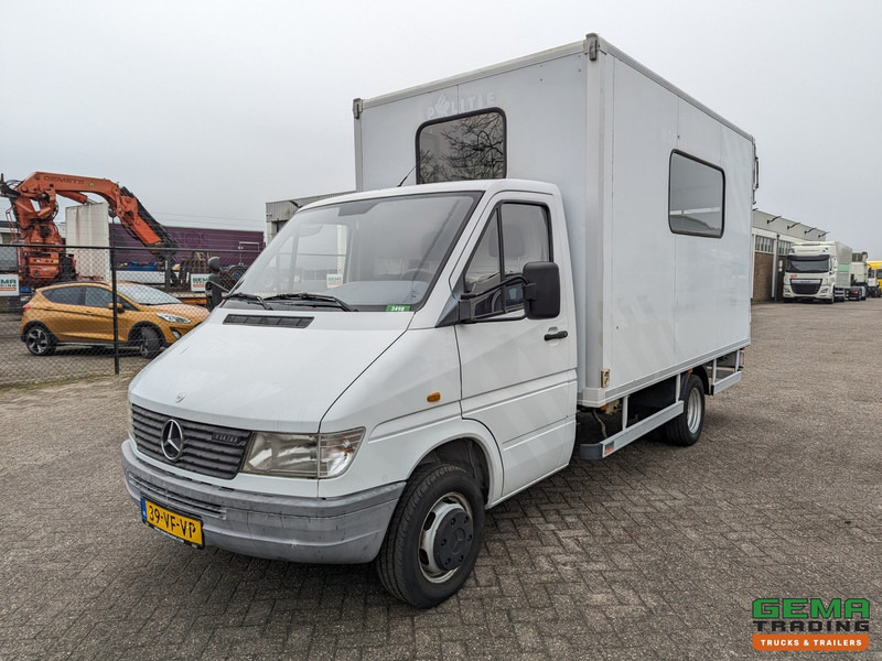 Mercedes-Benz 400-serie 410 D 4x2 Euro2 - Mobiel Kantoor - Standkachel - Hydr. Steunpoten - Eigen Accu's - 26.000KM Origineel - MARGE - Tarbesõiduk: pilt 1 Mercedes-Benz 400-serie 410 D 4x2 Euro2 - Mobiel Kantoor - Standkachel - Hydr. Steunpoten - Eigen Accu's - 26.000KM Origineel - MARGE - Tarbesõiduk: pilt 1