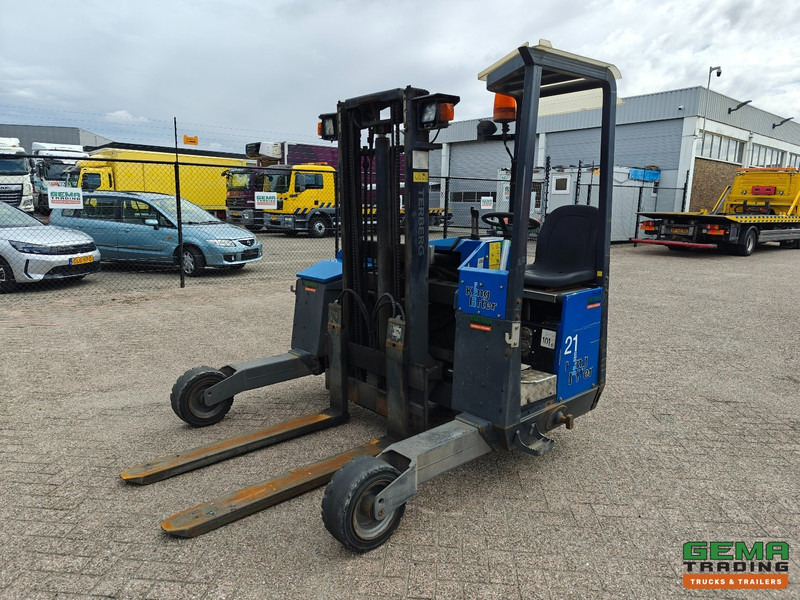Terberg Kinglifter TKL-M-1x3 - Yanmar Diesel - 2500KG - 3523 uur - Veoautol põhinev kahveltõstuk: pilt 1 Terberg Kinglifter TKL-M-1x3 - Yanmar Diesel - 2500KG - 3523 uur - Veoautol põhinev kahveltõstuk: pilt 1