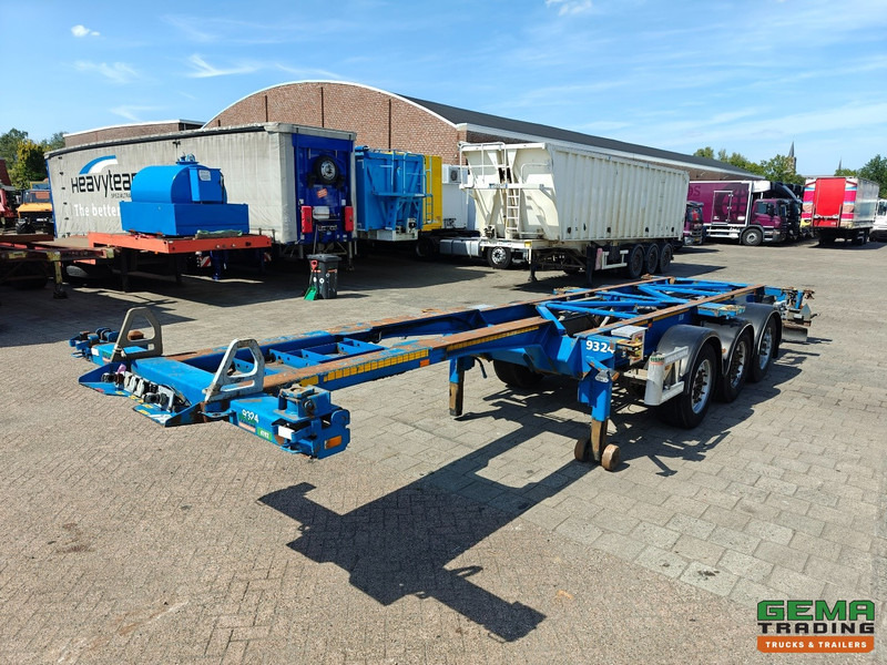 Van Hool 3B0079 3-Assen SAF - Schijfremmen - Alle aansluitingen / Universeel chassis - Konteinerveduk/ Tõstukiga poolhaagis: pilt 1 Van Hool 3B0079 3-Assen SAF - Schijfremmen - Alle aansluitingen / Universeel chassis - Konteinerveduk/ Tõstukiga poolhaagis: pilt 1