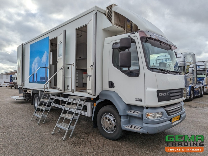 DAF FA LF55.180 4x2 Daycab 15T Euro4 Mobile Office / Camper / Workshop - Manual - Airco - Dhollandia Laadklep 1500KG - 150.000KM (V690) - Veoauto: pilt 1 DAF FA LF55.180 4x2 Daycab 15T Euro4 Mobile Office / Camper / Workshop - Manual - Airco - Dhollandia Laadklep 1500KG - 150.000KM (V690) - Veoauto: pilt 1