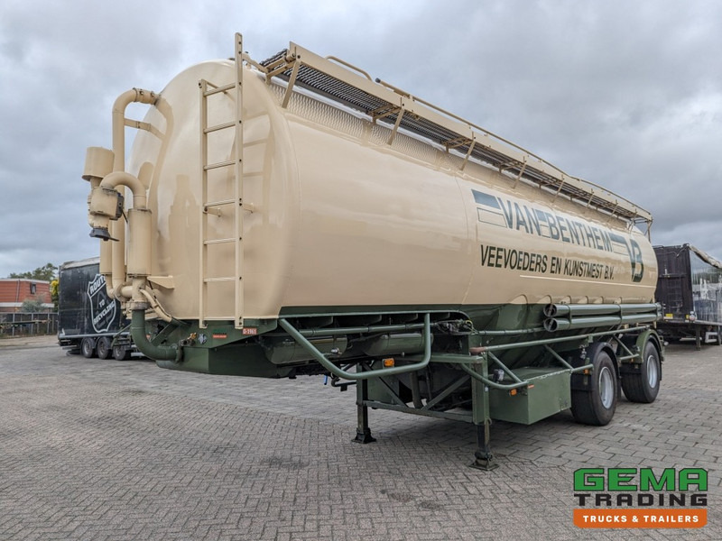 WELGRO 90WSL33-24 2-Assen SAF Silo MengVoeder / Futter 24m³ - Trommelremmen - StuurAs (O1961) - Tsistern poolhaagis: pilt 1 WELGRO 90WSL33-24 2-Assen SAF Silo MengVoeder / Futter 24m³ - Trommelremmen - StuurAs (O1961) - Tsistern poolhaagis: pilt 1