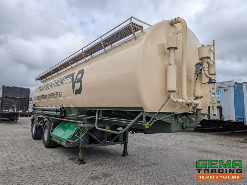 WELGRO 90WSL33-24 2-Assen SAF Silo MengVoeder / Futter 24m³ - Trommelremmen - StuurAs (O1961) - Tsistern poolhaagis: pilt 3 WELGRO 90WSL33-24 2-Assen SAF Silo MengVoeder / Futter 24m³ - Trommelremmen - StuurAs (O1961) - Tsistern poolhaagis: pilt 3
