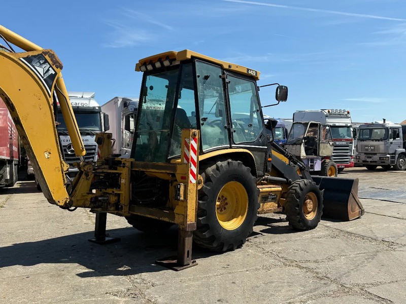 Caterpillar 442D 4X4 Backhoe Loader Telescopic Arm - Ekskavaator-laadur: pilt 5 Caterpillar 442D 4X4 Backhoe Loader Telescopic Arm - Ekskavaator-laadur: pilt 5