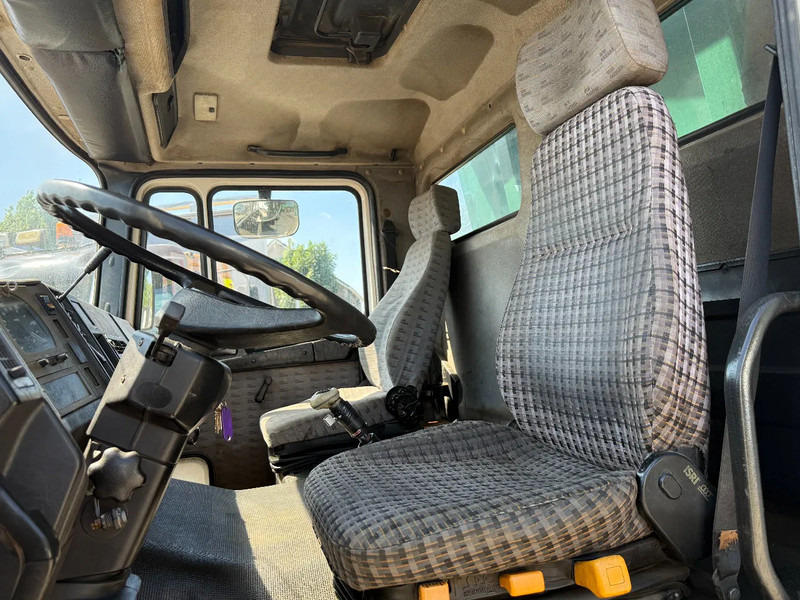 Kallurauto MAN 35.372 8X4 Tipper Spring/Spring ZF Manual Gear EURO2: pilt 14