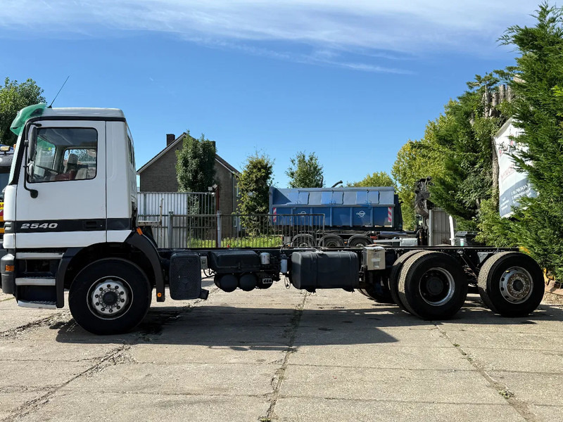 Mercedes-Benz ACTROS 2540 V6 6X2 Chassis Spring/Air EPS 3 Pedal - Kabiinišassiiga veoauto: pilt 3 Mercedes-Benz ACTROS 2540 V6 6X2 Chassis Spring/Air EPS 3 Pedal - Kabiinišassiiga veoauto: pilt 3