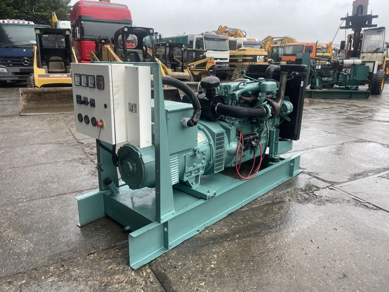 Perkins 85 KVA Generator 3 Phase - Generaatorikomplekt: pilt 4 Perkins 85 KVA Generator 3 Phase - Generaatorikomplekt: pilt 4