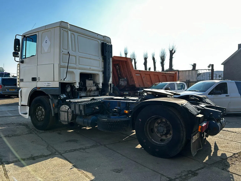 DAF XF 95.380 4X2 Tractor-unit Spring/Air ZF Manual Euro2 PTO - Sadulveok: pilt 3 DAF XF 95.380 4X2 Tractor-unit Spring/Air ZF Manual Euro2 PTO - Sadulveok: pilt 3