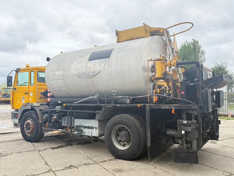 Renault G260 4X2 ACMAR Bitumen Sprayer 10.000L Spring/Spring Manual Gear - Veoauto: pilt 3 Renault G260 4X2 ACMAR Bitumen Sprayer 10.000L Spring/Spring Manual Gear - Veoauto: pilt 3