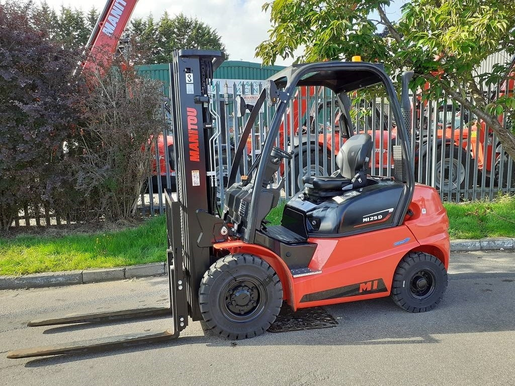 Manitou MI 25 D - Diiseltõstuk: pilt 1 Manitou MI 25 D - Diiseltõstuk: pilt 1