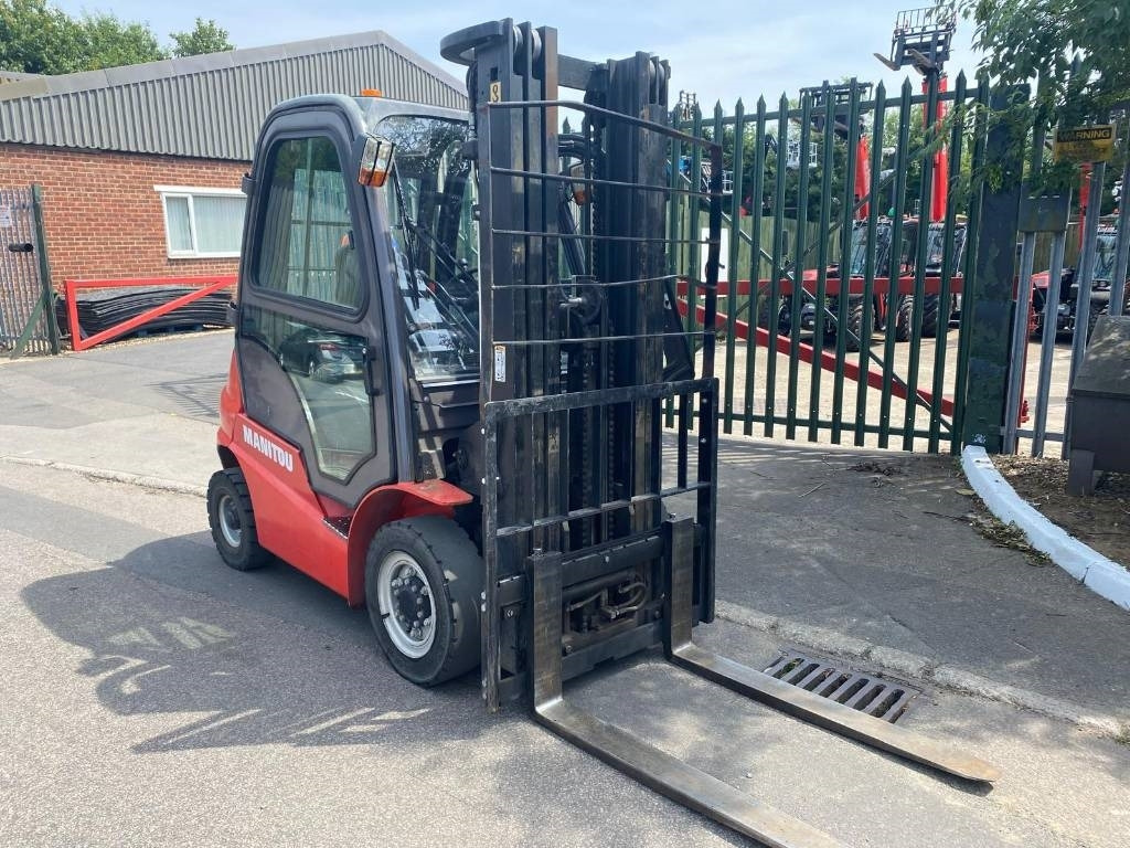 Manitou Mi25D - Diiseltõstuk: pilt 2 Manitou Mi25D - Diiseltõstuk: pilt 2