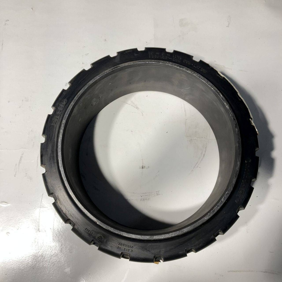 2x continental 15x5x11 1/4 tyres - Juhtimine - Materjali käitlemise seade: pilt 3 2x continental 15x5x11 1/4 tyres - Juhtimine - Materjali käitlemise seade: pilt 3