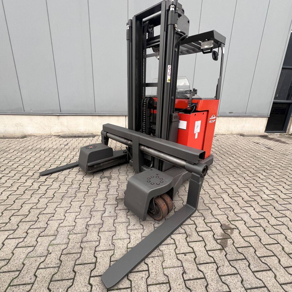 Atlet UFS250DTFVRG450 - 4-suunaline lükandmastiga tõstuk: pilt 4 Atlet UFS250DTFVRG450 - 4-suunaline lükandmastiga tõstuk: pilt 4