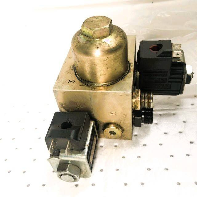 Control valve for Linde L14-L16AP, BR 372 - Hüdrauliline klapp - Materjali käitlemise seade: pilt 1 Control valve for Linde L14-L16AP, BR 372 - Hüdrauliline klapp - Materjali käitlemise seade: pilt 1