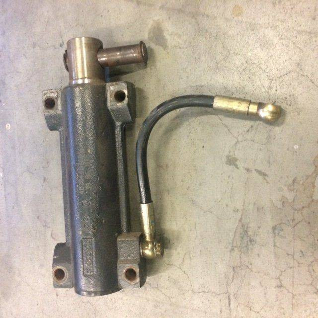 Hydraulic Cylinder for Komatsu MWP18-1R - Hüdrauliline silinder - Materjali käitlemise seade: pilt 1 Hydraulic Cylinder for Komatsu MWP18-1R - Hüdrauliline silinder - Materjali käitlemise seade: pilt 1