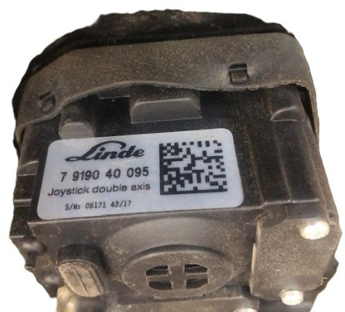 Joystick dual axis for Linde /115-12/ - Elektrisüsteem - Materjali käitlemise seade: pilt 1 Joystick dual axis for Linde /115-12/ - Elektrisüsteem - Materjali käitlemise seade: pilt 1