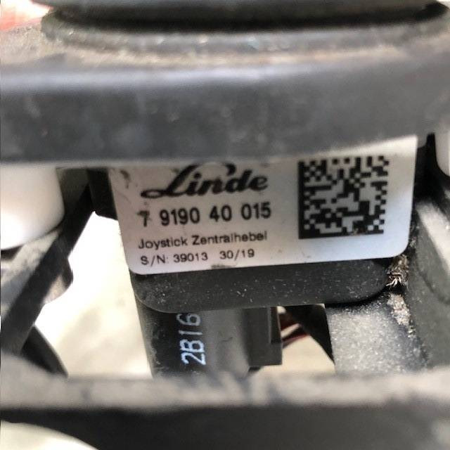 Joysticks for Linde - Elektrisüsteem - Materjali käitlemise seade: pilt 3 Joysticks for Linde - Elektrisüsteem - Materjali käitlemise seade: pilt 3