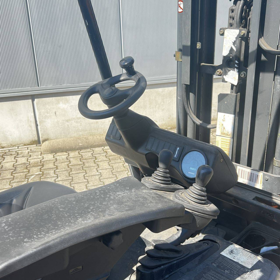 Linde E14 (335-02) - Elektritõstuk: pilt 5 Linde E14 (335-02) - Elektritõstuk: pilt 5