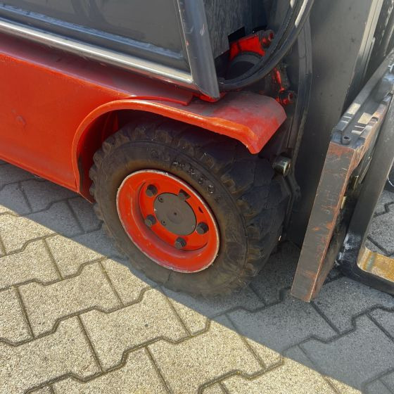 Linde E14 (335-02) - Elektritõstuk: pilt 3 Linde E14 (335-02) - Elektritõstuk: pilt 3