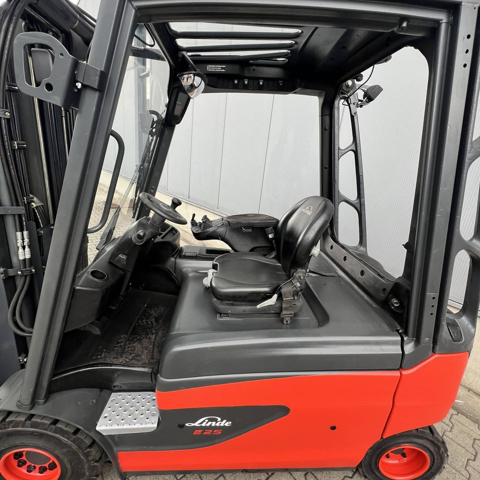 Linde E25L (387) - Elektritõstuk: pilt 3 Linde E25L (387) - Elektritõstuk: pilt 3