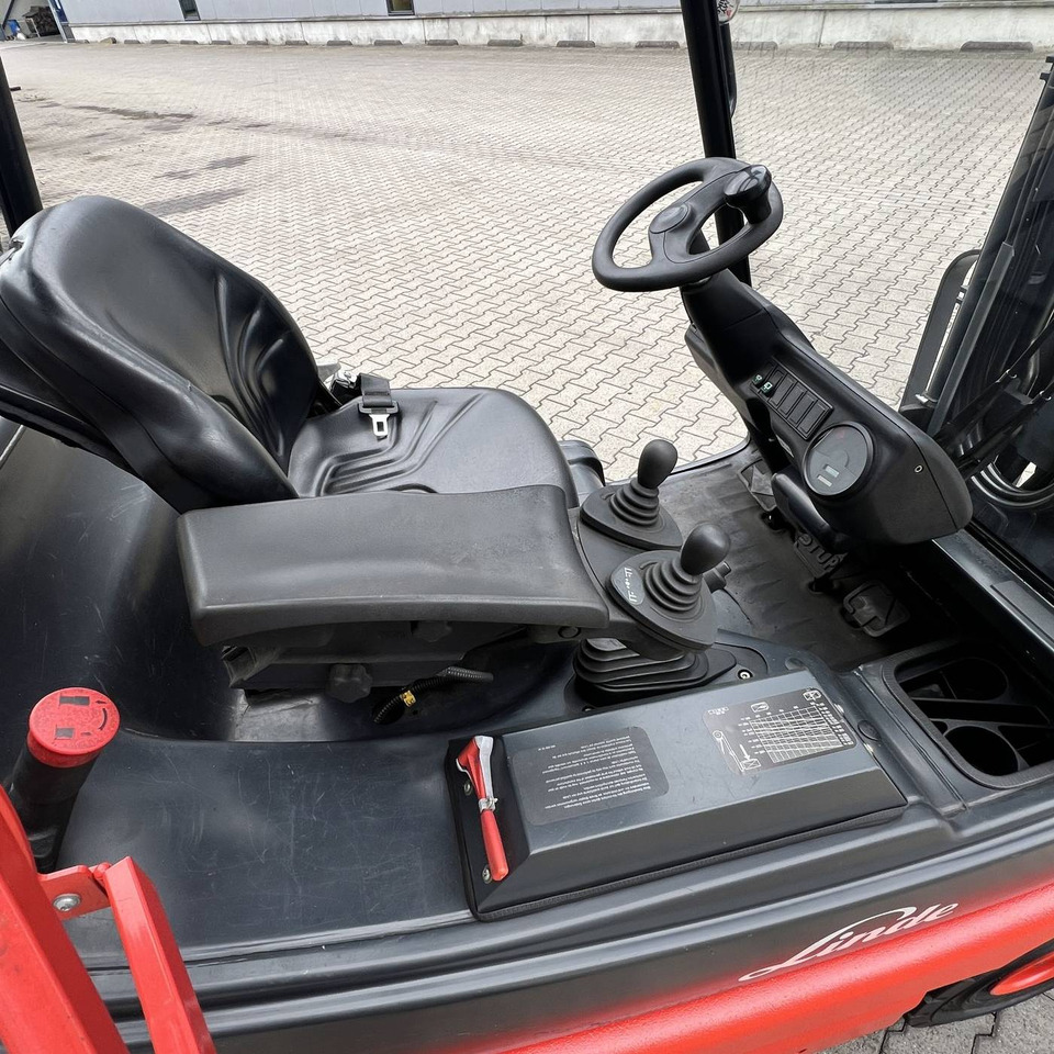 Linde E25S (336-03) - Elektritõstuk: pilt 4 Linde E25S (336-03) - Elektritõstuk: pilt 4