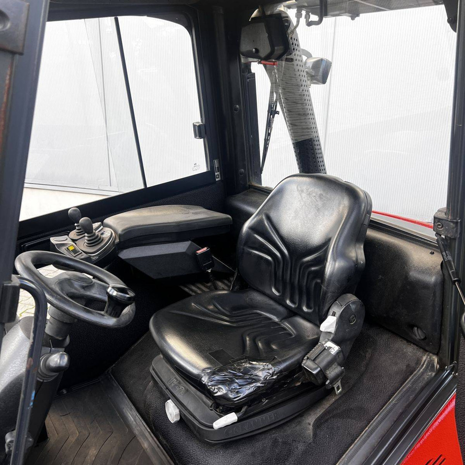 Linde H25D (392) - Diiseltõstuk: pilt 4 Linde H25D (392) - Diiseltõstuk: pilt 4