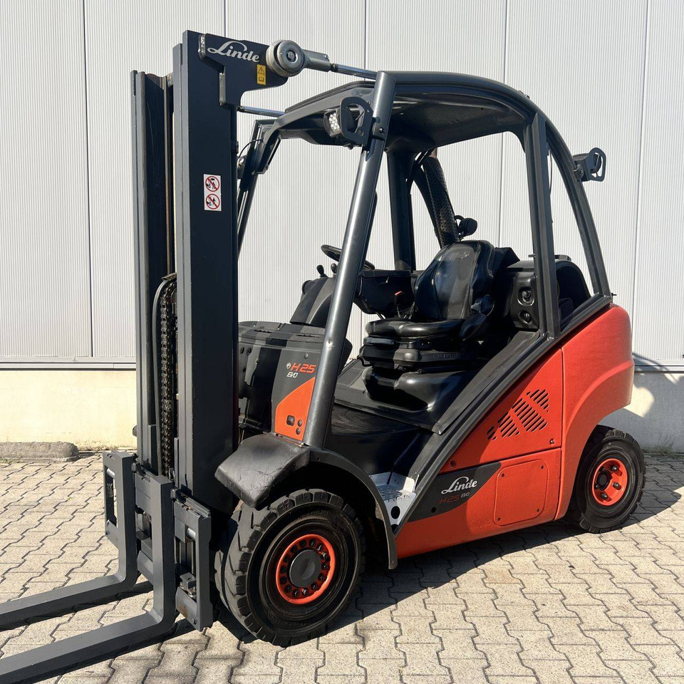 Linde H25T (392) EVO - Gaasitõstuk: pilt 1 Linde H25T (392) EVO - Gaasitõstuk: pilt 1
