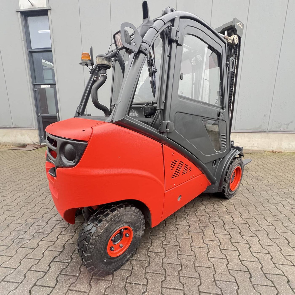 Linde H30D (393) - Diiseltõstuk: pilt 2 Linde H30D (393) - Diiseltõstuk: pilt 2