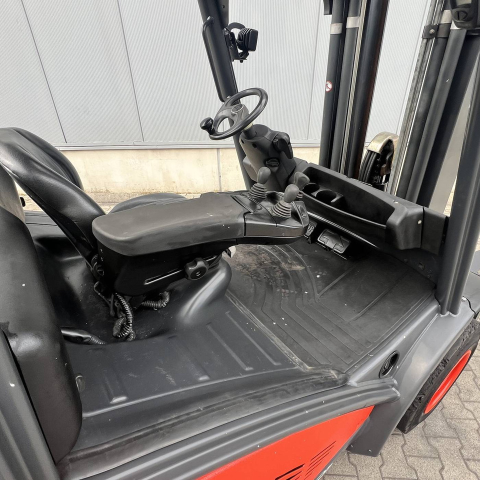Linde H40D (394-02) EVO LOW - Diiseltõstuk: pilt 4 Linde H40D (394-02) EVO LOW - Diiseltõstuk: pilt 4