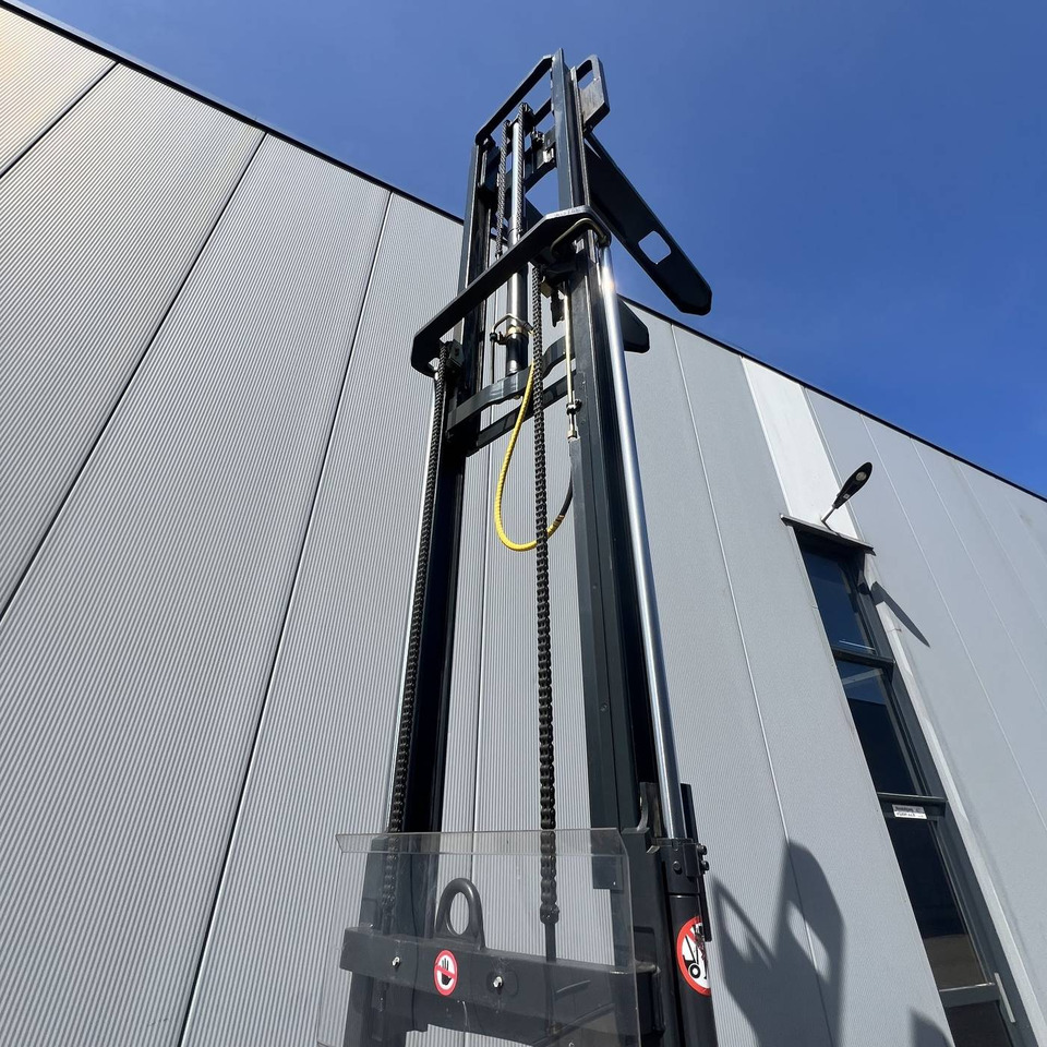 Linde L12 (379) - Virnastaja: pilt 4 Linde L12 (379) - Virnastaja: pilt 4