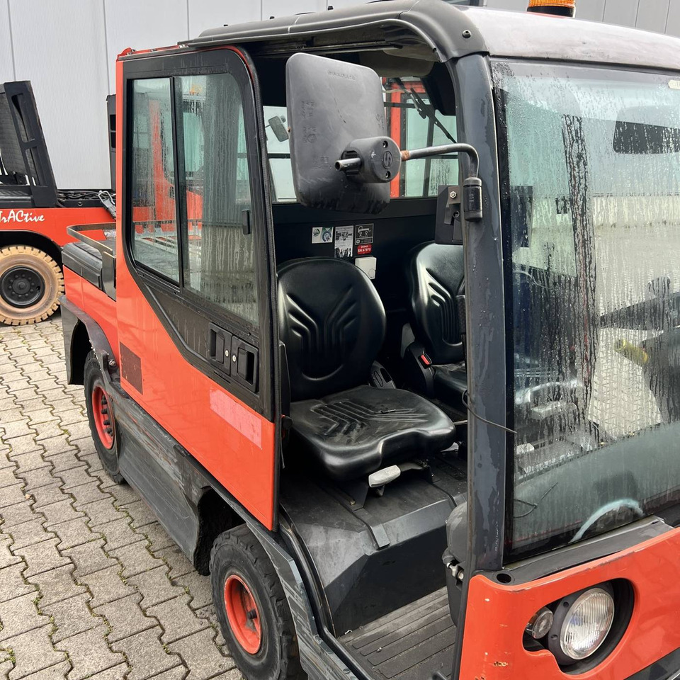 Linde P250 SWB (127) - Puksiirtraktor: pilt 4 Linde P250 SWB (127) - Puksiirtraktor: pilt 4