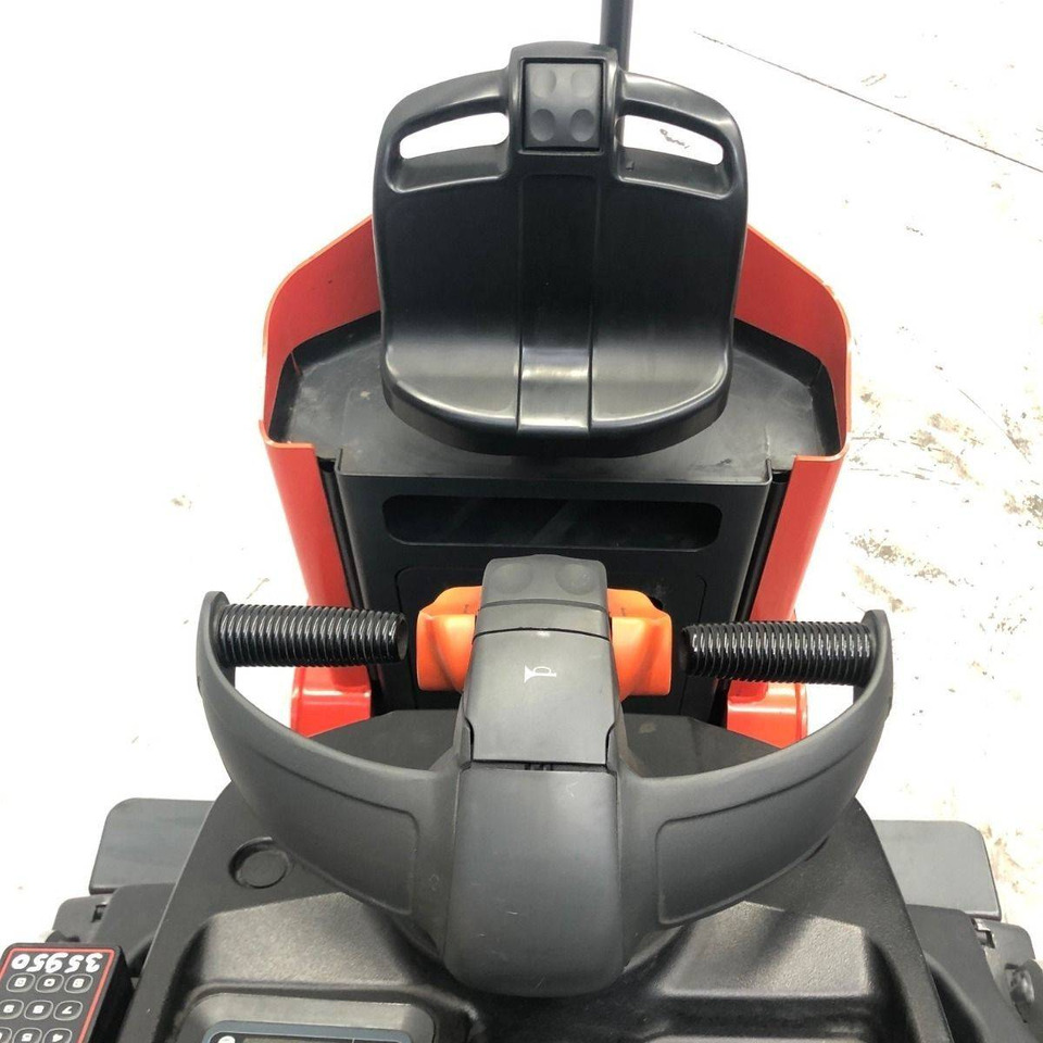 Linde P50C (1190) - Puksiirtraktor: pilt 5 Linde P50C (1190) - Puksiirtraktor: pilt 5